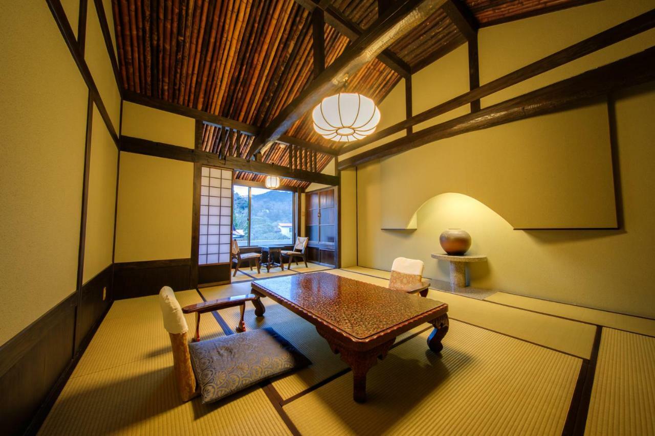 Shirakabeso Hotel อิซุ ภายนอก รูปภาพ